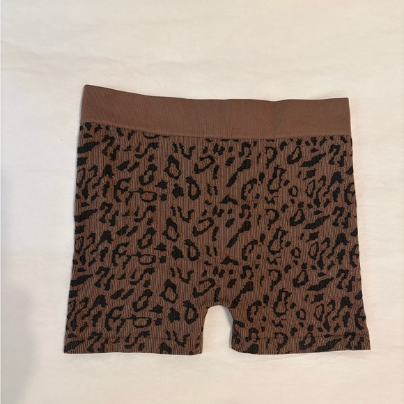 Bozzolo Animal Print Bike Shorts - Brown and Black - Picture 2 of 3